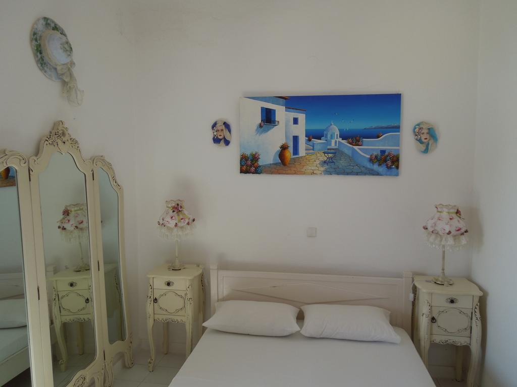Albatross Hotel Livadi  Room photo